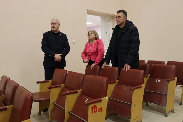 Фрунзенский СДК Дорогобужского района ждёт очередное обновление Фрунзенский СДК Дорогобужского района ждёт очередное обновление
