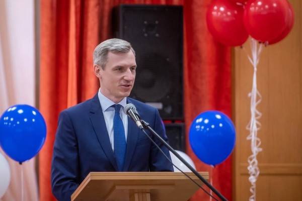 Василий Анохин пожелал смоленским выпускникам-2023 успешно сдать ЕГЭ