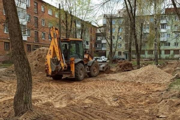 В Смоленске стартовало благоустройство дворов