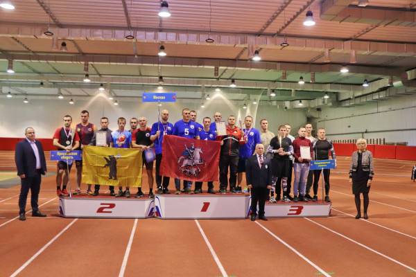 В Смоленске определили сильнейших гиревиков МЧС России в ЦФО