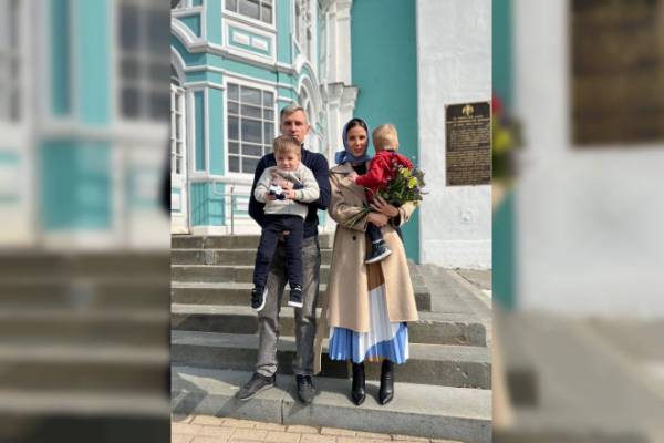 Василий Анохин поздравил православных смолян с Вербным воскресеньем