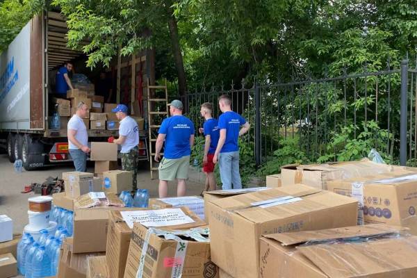 Смоленские единороссы отправили жителям Белгородской области 20 тонн гуманитарного груза