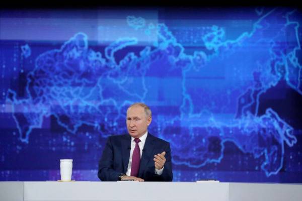 Смоляне могут задать свои вопросы Владимиру Путину Смоляне могут задать свои вопросы Владимиру Путину