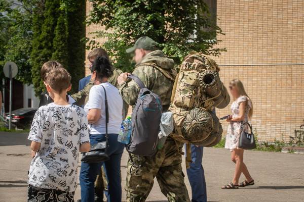 Смоленские контрактники пополнили ряды Вооруженных Сил РФ