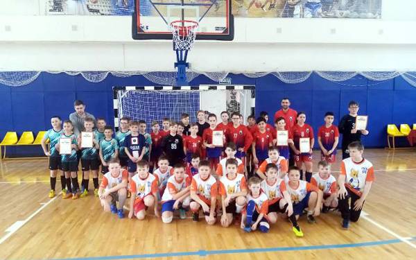 Турнир по мини-футболу среди воспитанников секций футбола