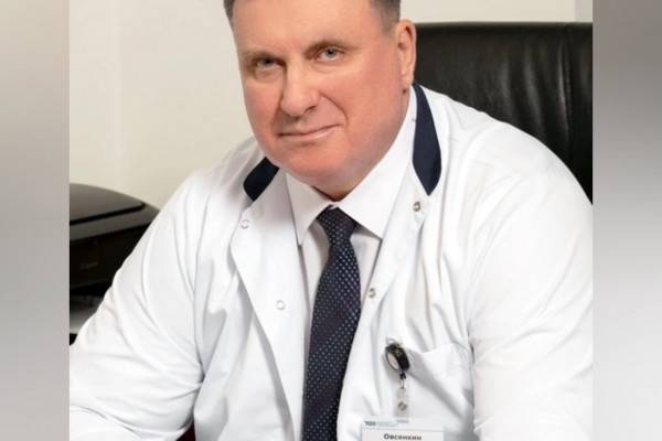 Председатель Смоленского горсовета, заслуженный врач РФ поздравляет медработников с праздником