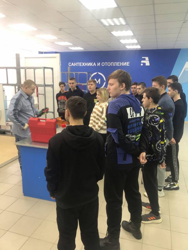 Слесарь - профессия вне времени