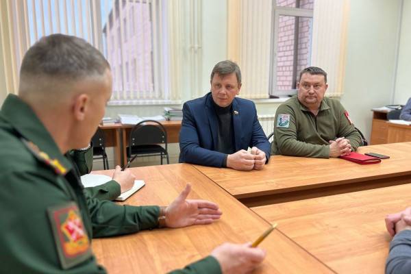 Артем Малащенков озвучит в Совфеде проблему отсутствия единой методики обучения операторов гражданских БПЛА