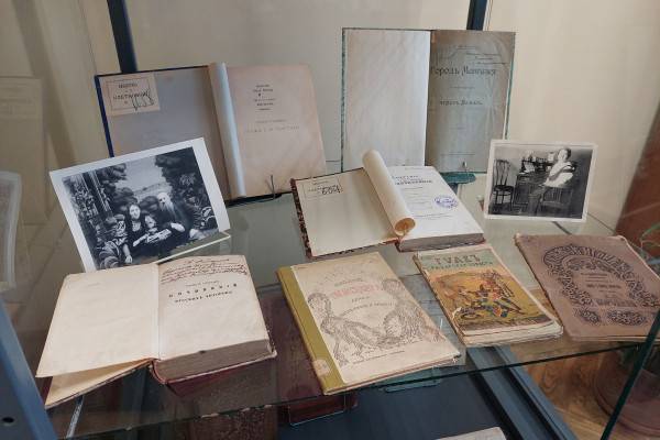 Семейная библиотека Клетновых в имении Кочетово