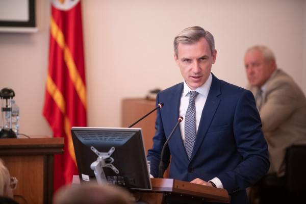 Василий Анохин представил отчет за 2023 год в Смоленской областной Думе