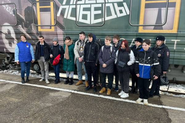 Ребята из Заднепровского района Смоленска посетили «Поезд Победы»