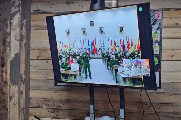 Военнослужащие ЦВО поделились бесценным боевым опытом с будущими офицерами