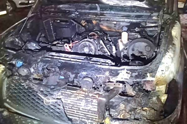 Пожар в автомобиле УАЗ Патриот в Смоленске