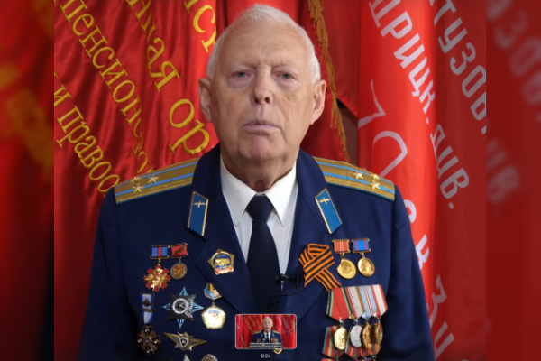 Ветеран ракетных войск стратегического назначения Борис Миронов обратился к смолянам