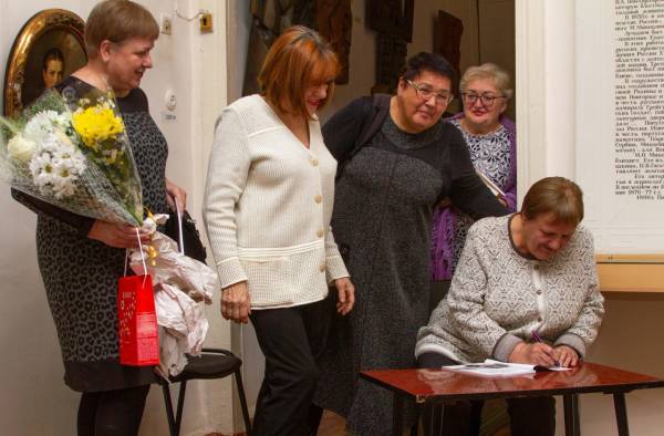 К 300-летию Академии художеств