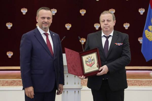 Признание заслуг Рославльского ВРЗ