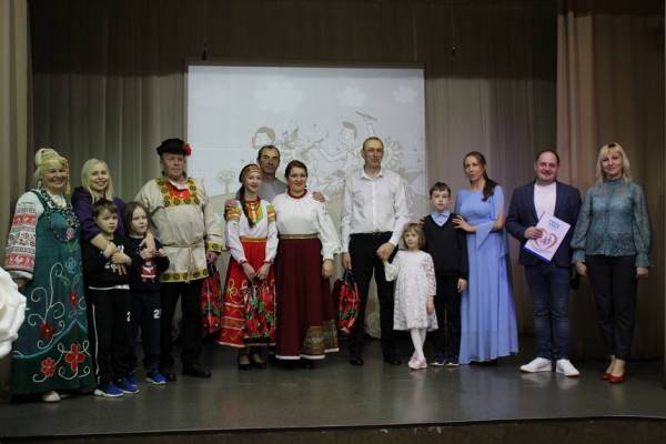 Праздничный вечер для творческих семей состоялся в Смоленске