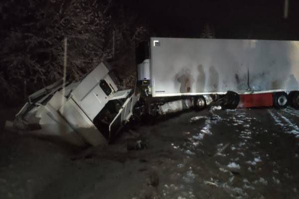 Следствие устанавливает очевидцев смертельного ДТП в Смоленской области