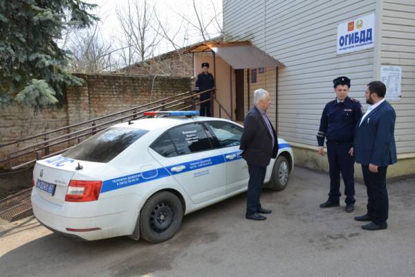 В Рославле общественники проверили работу Госавтоинспекции