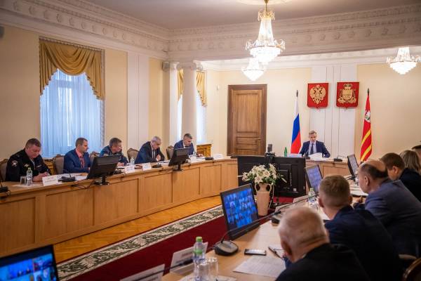 Губернатор Василий Анохин провел заседание областной комиссии по обеспечению безопасности дорожного движения