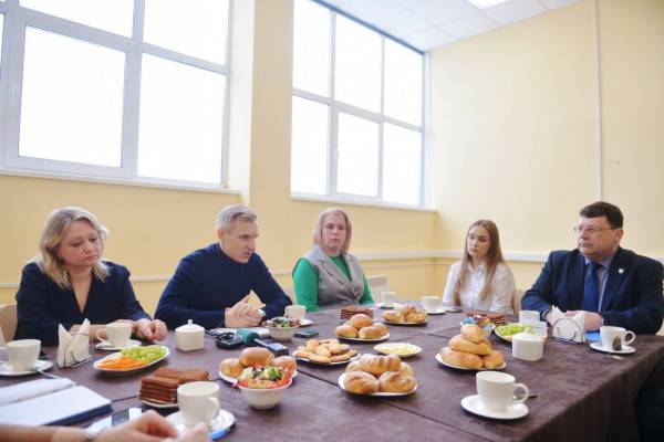Василий Анохин встретился с семьями участников СВО и ветеранами