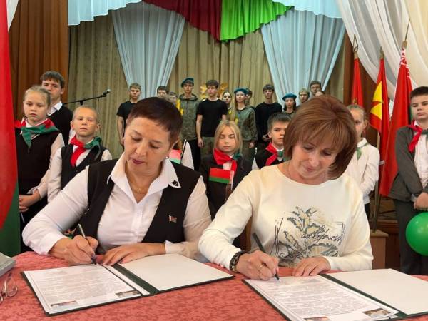 Школьники Беларуси и России укрепляют дружбу через патриотическое воспитание