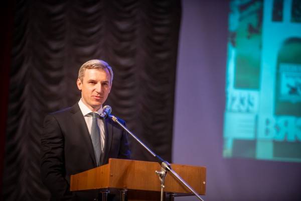 Василий Анохин поздравил вязьмичей с Днем города