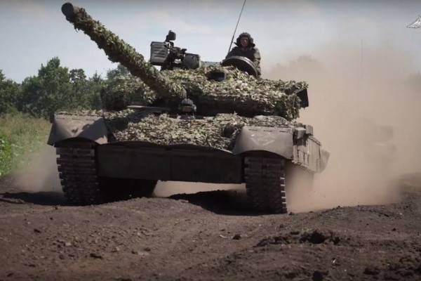 Танкисты Западного военного округа громят бронетехнику и живую силу противника