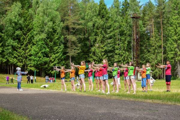 Василий Анохин: В этом году более 16,5 тысячи школьников из Смоленска смогут отдохнуть в рамках оздоровительной кампании