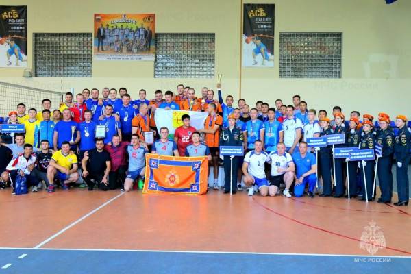 В Смоленске прошли соревнования волейбольных команд  МЧС России