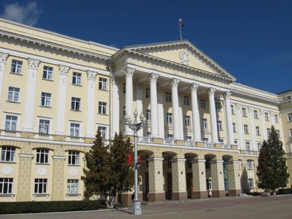 Губернатор Алексей Островский поздравил  победителей областного конкурса молодежных проектов