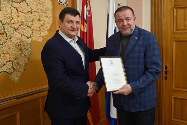 Игорю Ляхову вручили благодарственное письмо Министра спорта РФ Олега Матыцина