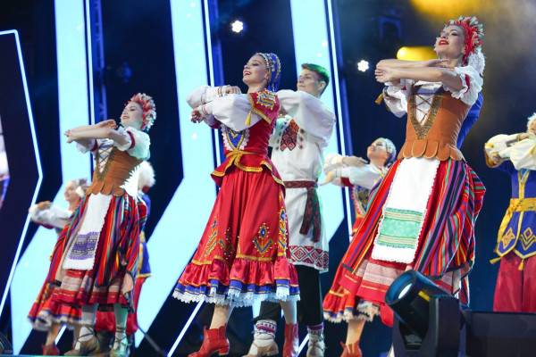 Искусство, объединяющее народы Искусство, объединяющее народы
