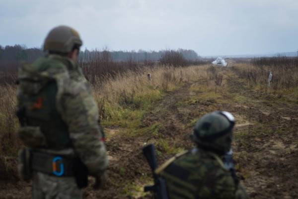 Государственная поддержка военнослужащих по контракту и их семей в Смоленской области