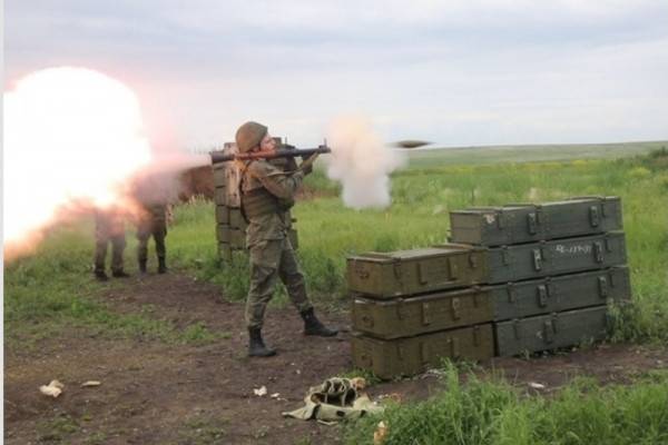 В учебных центрах Вооруженных сил России продолжается подготовка граждан, поступивших на военную службу по контракту