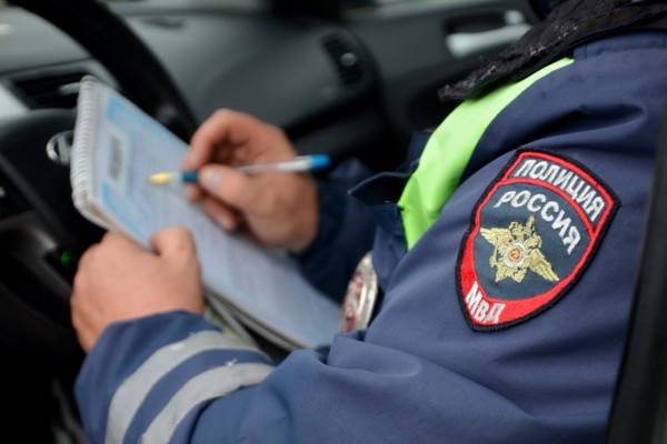 ГИБДД в Смоленске зафиксировало 244 нарушения ПДД за 12 марта