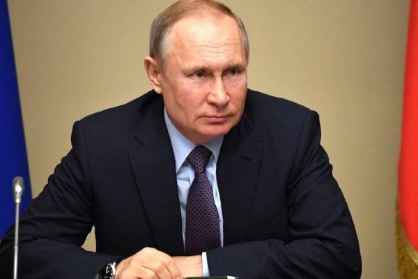 Губернатор Смоленской области поздравил Президента России с днём рождения Губернатор Смоленской области поздравил Президента России с днём рождения