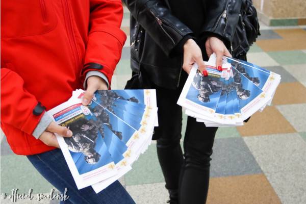 В Смоленске вновь прошла акция по информированию граждан о возможности служить по контракту