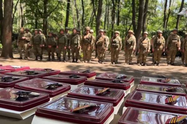 В зоне СВО наградили военнослужащих, отличившихся на Краснолиманском направлении