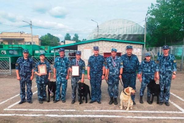 Кинолог Оксана Иванова и ее немецкая овчарка Пума победили на соревнованиях УФСИН