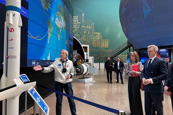 В Москве презентовали программу празднования 90-летия со дня рождения Юрия Гагарина