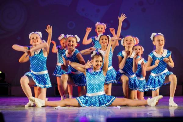 Фестиваль-конкурс «Хрустальные звёздочки 2024» приглашает смолян принять участие