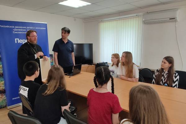 В Смоленской области стартовал проект «Поговорим о главном»