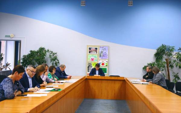 Собрание межведомственного комитета: меры борьбы с долгами и низкая зарплата