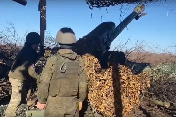 Расчет гаубицы «Д-30» уничтожил позиции ВСУ в районе Работино