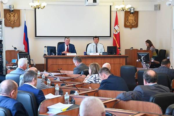 Фракция «Единая Россия» в Смоленской облдуме подвела итоги работы за шестой созыв