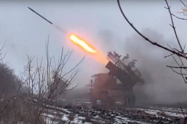 Расчеты «Торнадо-Г» нанесли удар по скоплению живой силы ВСУ на Купянском направлении спецоперации