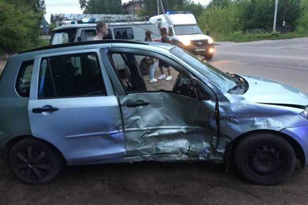 В Рославле возбудили уголовное дело по факту ДТП, в котором пострадала пассажир иномарки В Рославле возбудили уголовное дело по факту ДТП, в котором пострадала пассажир иномарки