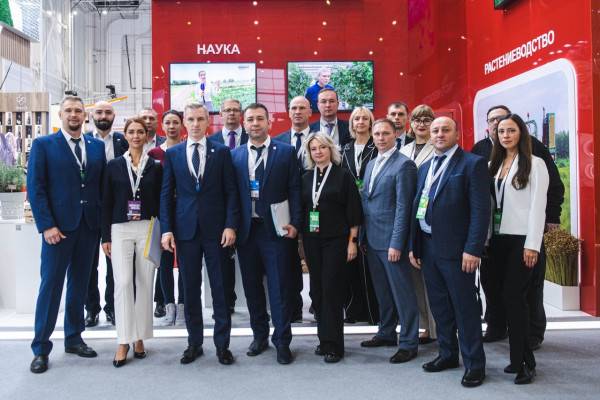 Команда губернатора Василия Анохина работает на Всероссийской агропромышленной выставке «Золотая осень – 2024» Команда губернатора Василия Анохина работает на Всероссийской агропромышленной выставке «Золотая осень – 2024»