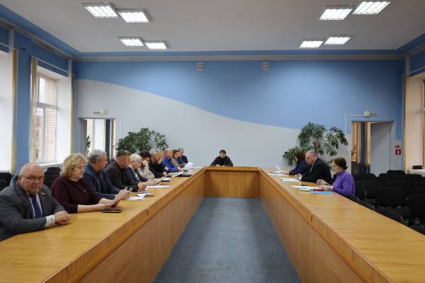 Обсуждение поправок к бюджету Рославльского округа на 2025-2027 гг.